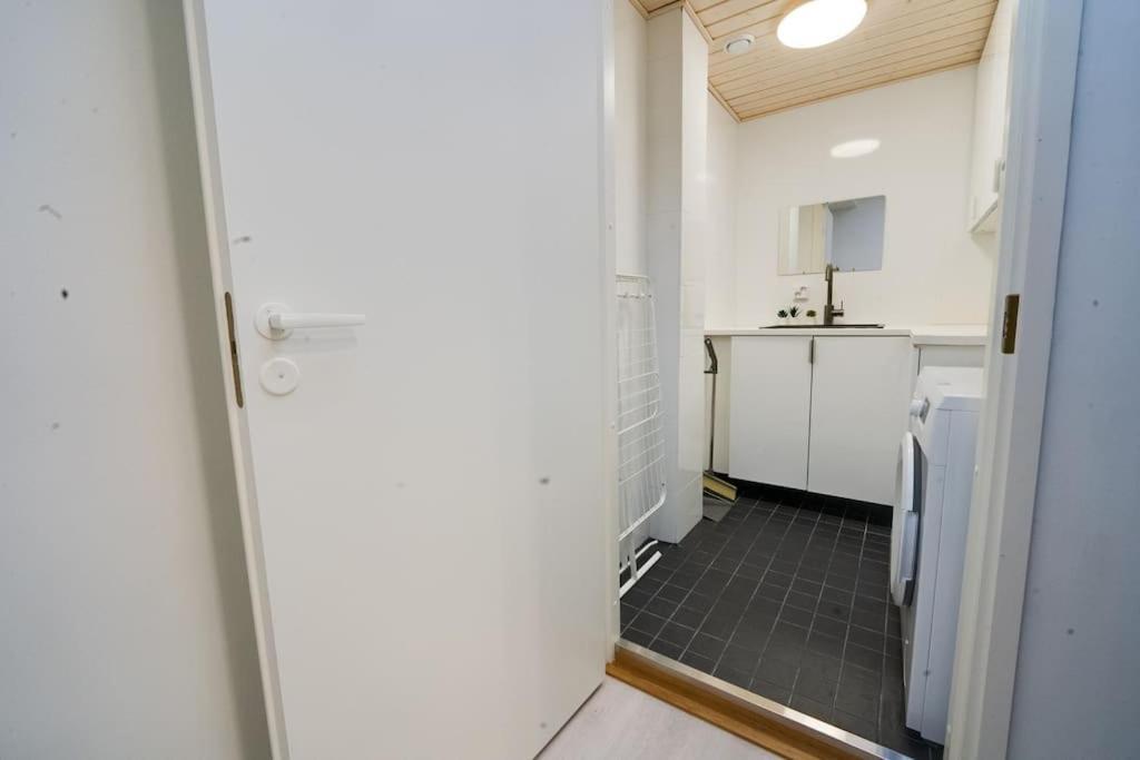 Apartamento 3H,K,P - Keskellae Tamperetta Kaunis Parvekkeellinen Uusittu Kolmio Exterior foto