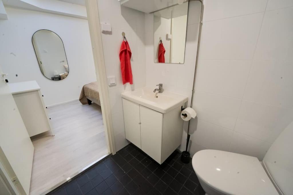 Apartamento 3H,K,P - Keskellae Tamperetta Kaunis Parvekkeellinen Uusittu Kolmio Exterior foto